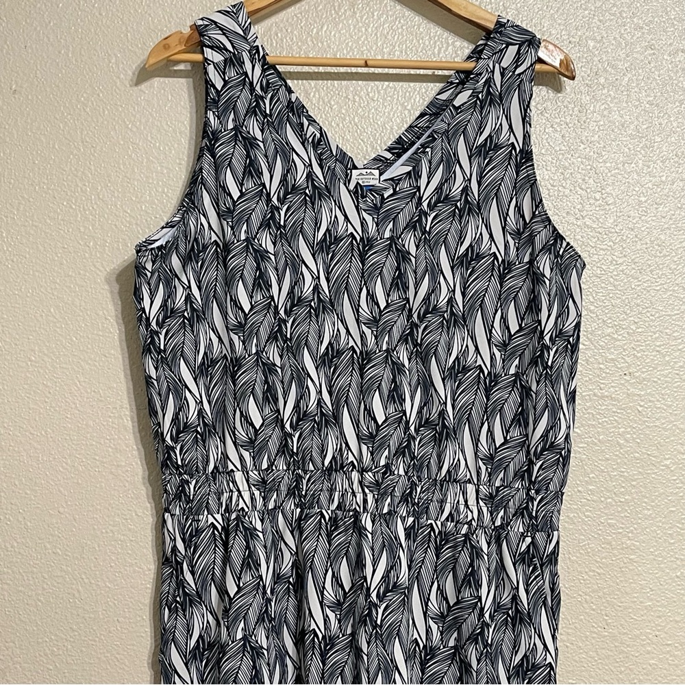 KAVU Ensenada Gray and Black Fabric outdoor‎ Dress - Picture 7 of 14
